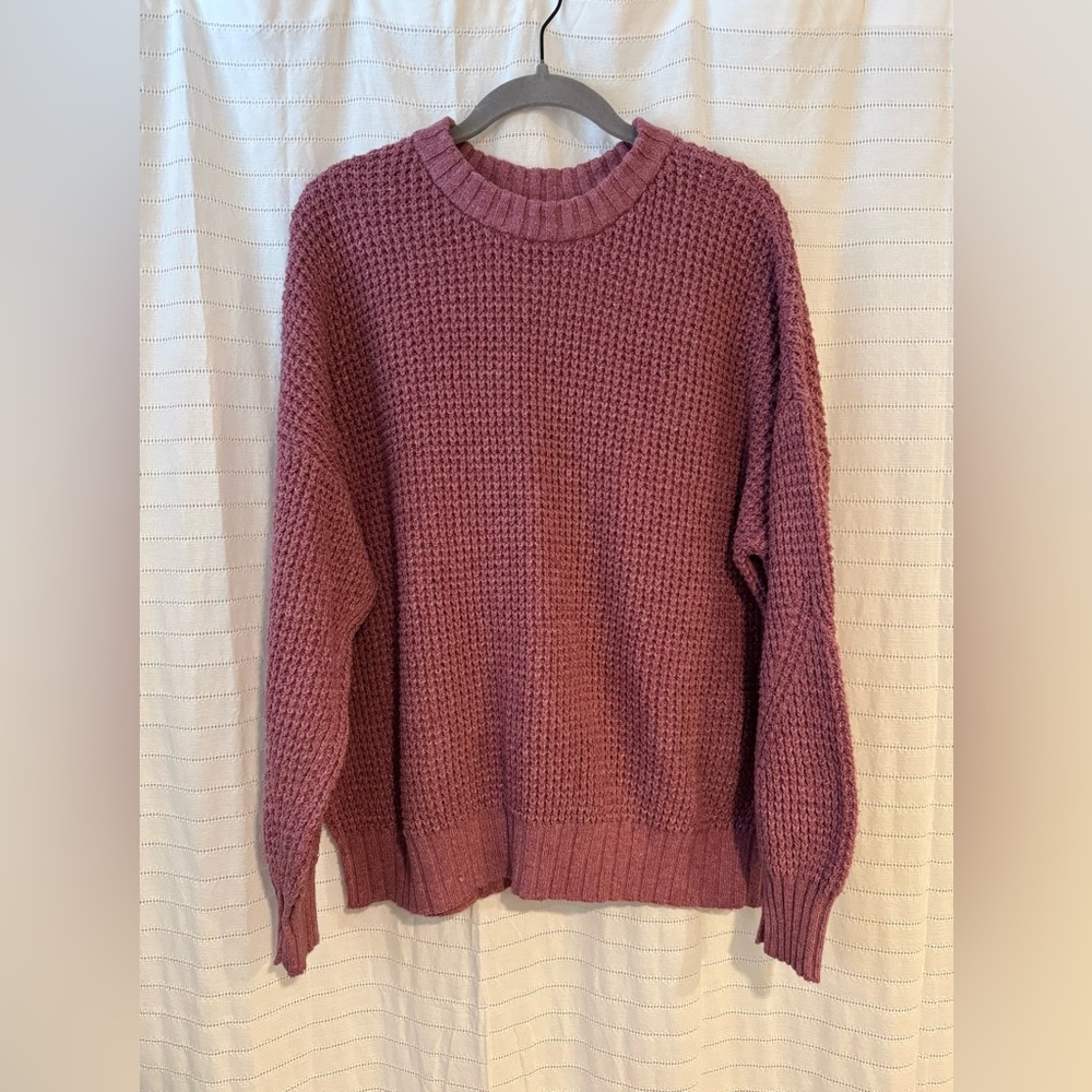 American Eagle Outfitters Oversized Knit Crewneck Sweater in Dusty Mauve Size M